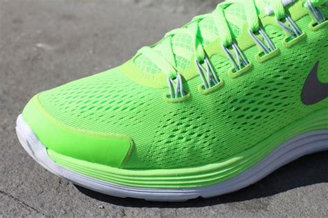 nike lunarglide 4 electric green.